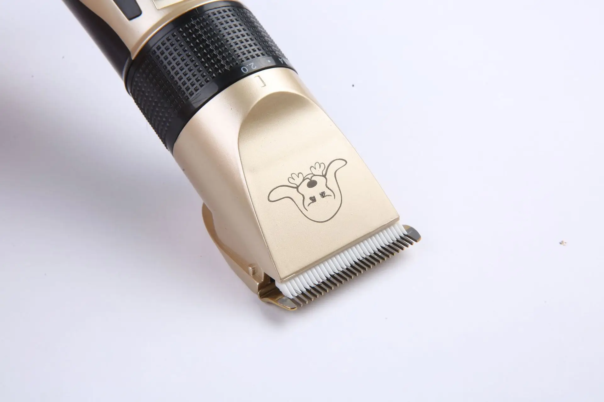 USB перезаряжаемые батареи профессиональный электрический триммер для стрижки собак Уход За Домашними Животными