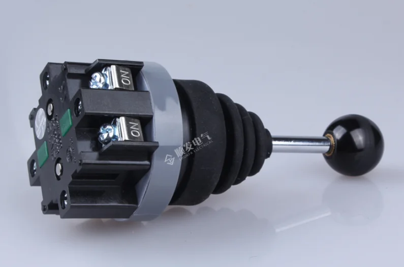 

CMR-301-2 Cross/Master Switch 2-speed self-reset silver point