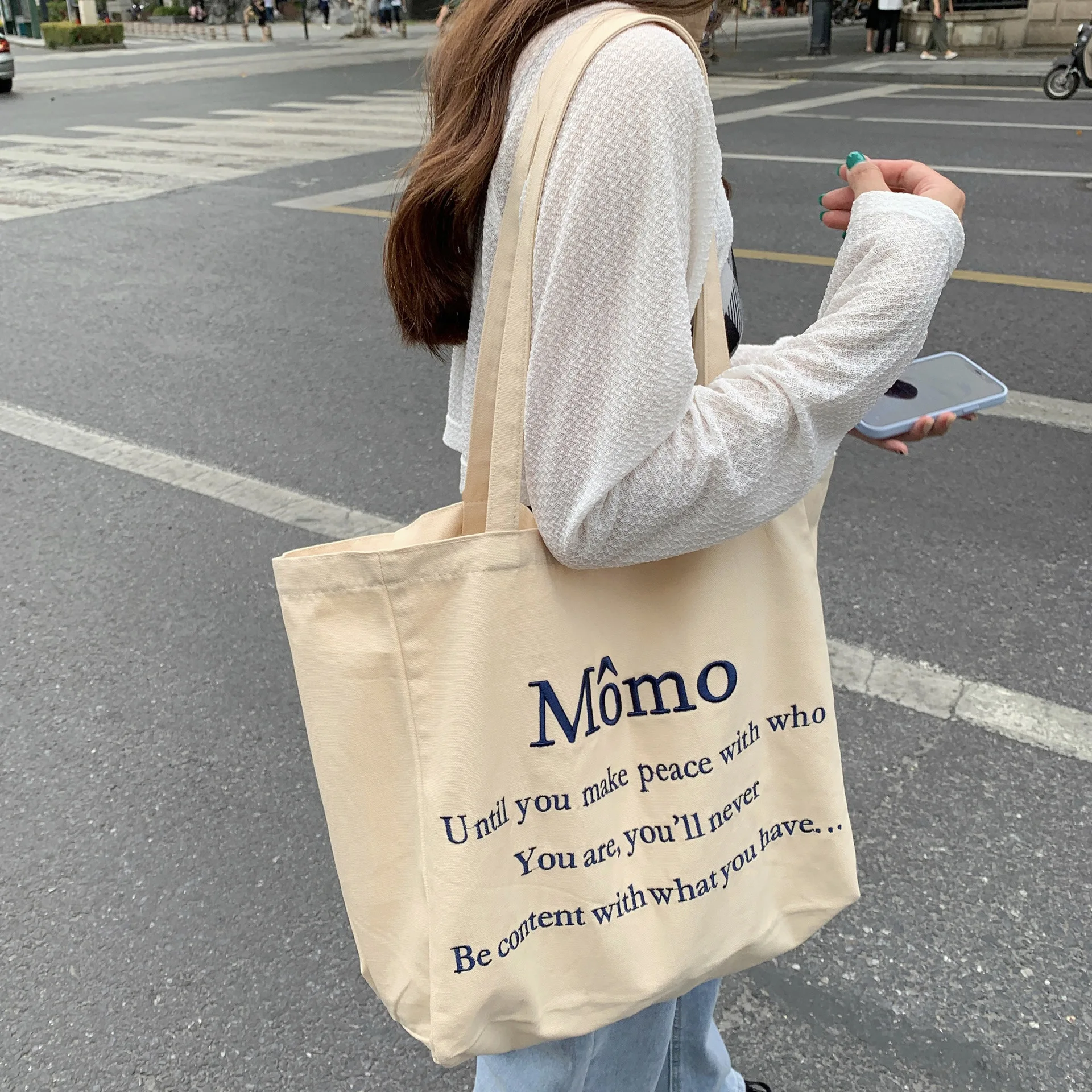 

Korean Momo Letters Embroidery Women Canvas Tote Bag Beige Brown Large Shopper Bag Cotton Shopping Bag Student Shoulder Bag 2021