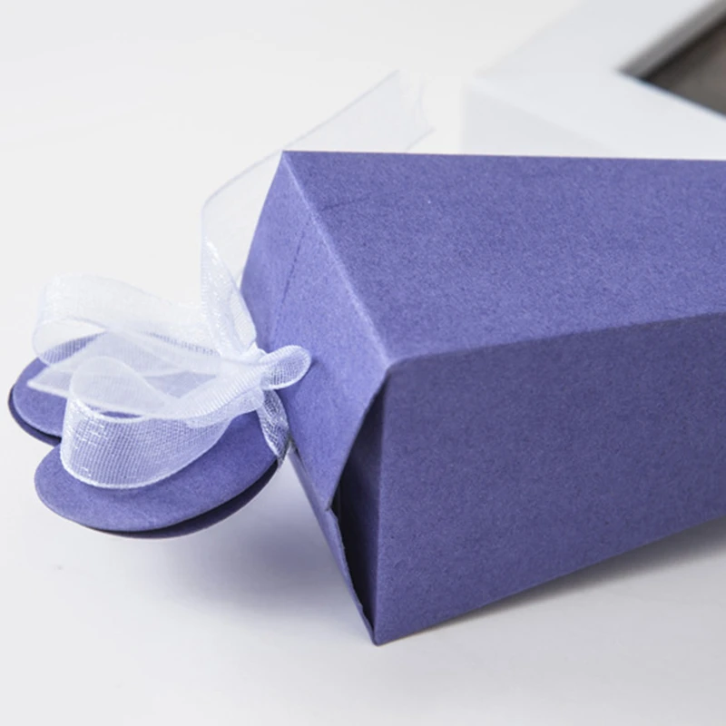 4690080730_769861152