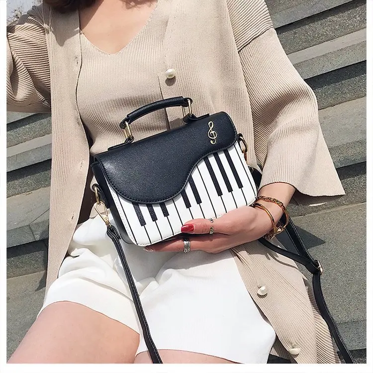 

2019 Spring And Summer Fashion Contrast Color Embroidered Square Sling Bag Versatile GIRL'S Sweet Cool Piano Music Notes Small S