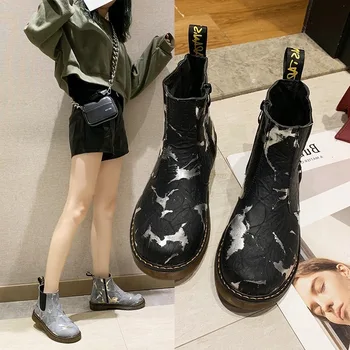 

Martin Boot Female Doodle Boots Autumn And Winter British Wind Side Zipper Boots Student Casual Short Tube Cotton Boots Women PU