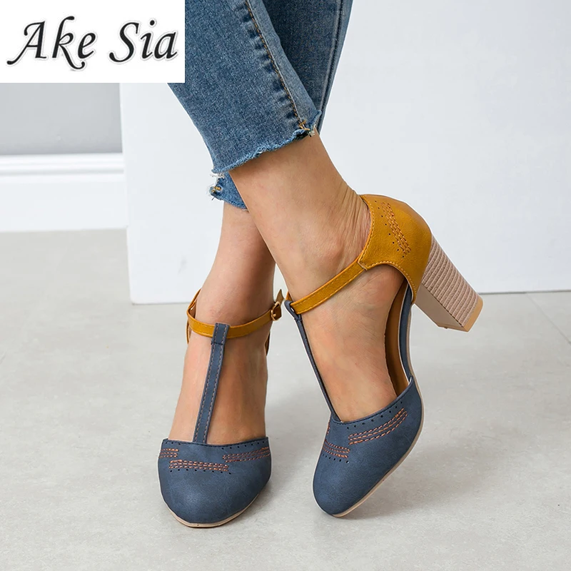 

Summer Women's Square heel Round Toe High Heels Europe America Solid Color Round Head Buckle Strap Sexy Prom Wedding Shoes Suede