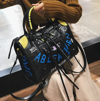 

New Hot Luxury Graffiti Handbags Women Bags Designer Zipper Letter PU Fashion Versatile Shoulder & Crossbody Bags Flap