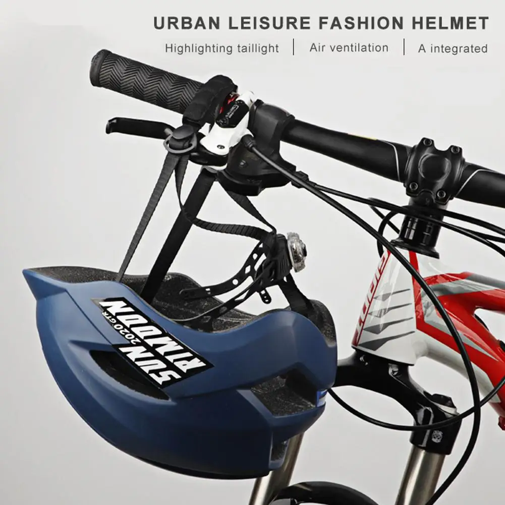 Bicycle Helmet With Tailight One-piece Integrally-molded Breathable Bike Helmet Shock Absorption EPS Foamed Cycling Helmet