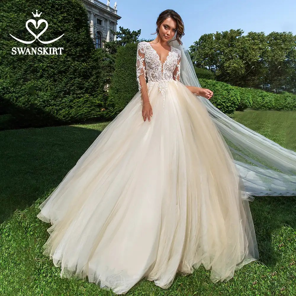 vestido de noiva princesa com manga longa de renda