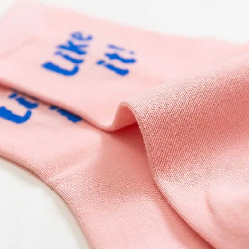 4 пары Хлопковых Носков для женщин и девочек, повседневные чулочно-носочные изделия с забавными буквами 95AB