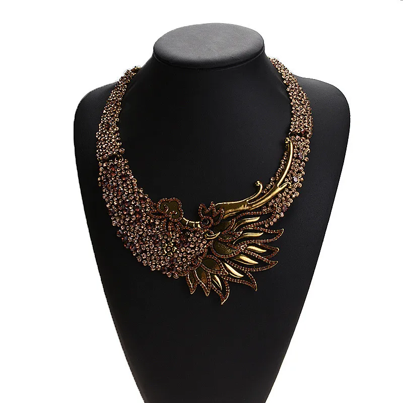 

Hot Sale Rhinestone Faucet Alloy Clavicular Chain Necklace For Women Unique Statement Collar Charms Necklace Jewelry Accessory