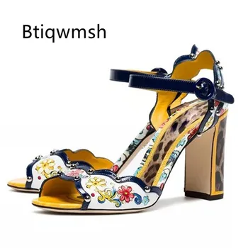 

2019 Retro Gladiator Sandals Women Peep Toe Mixed Color Rhinestone Rivet Flower High Heel Shoes Woman Fashion Party Shoes