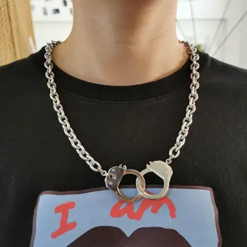 

Timeless Wonder Titanium Geo Handcuffs Pendant Necklace 85g Women Stainless Steel Jewelry Gothic Designer Top Ins Punk Rare 7377