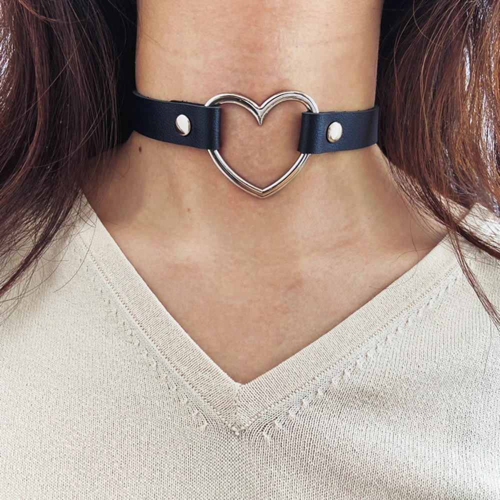 Simple Punk Rock Gothic Sexy Women's Choker Peach Heart PU Leather Multi-color Fashion Cosplay Street Love Necklace Jewelry Gift |
