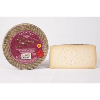 

Manchego cheese craftsman aged D.O.P. -ARTEQUESO. -Piece 1.5Kg