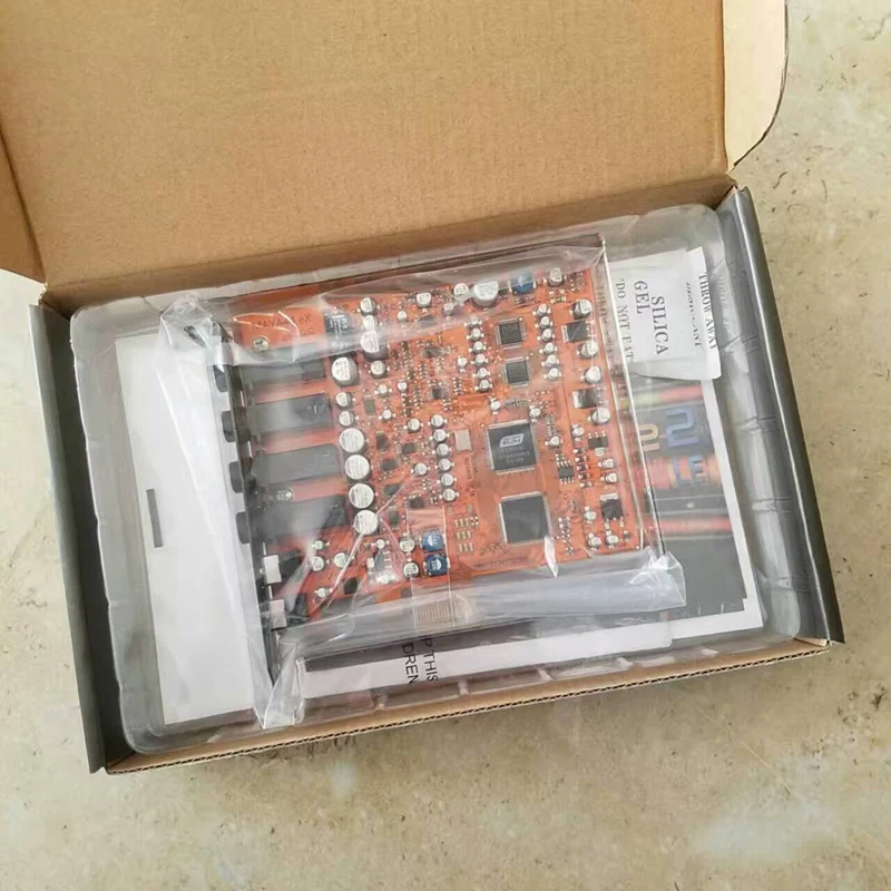 Interfaz De Audio ESI MAYA44 EX PCIe - 4 Entradas/4 Salidas, 24 Bits/96 KHz, Para Grabación, Podcast, DJ
