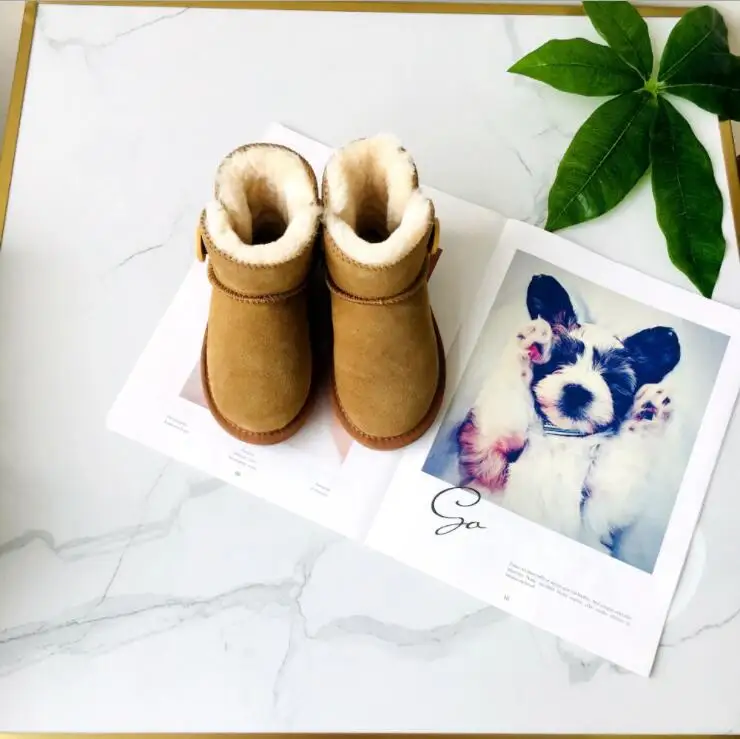 Детские Зимние полуботинки из натуральной кожи; обувь для мальчиков и родителей; утепленная детская обувь; водонепроницаемые ботинки - Цвет: Хаки
