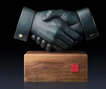 

11 inches Chinese Art Deco Brass painted join hands consociation handshake sculpture Decoration Home Furnishings Gift Statue