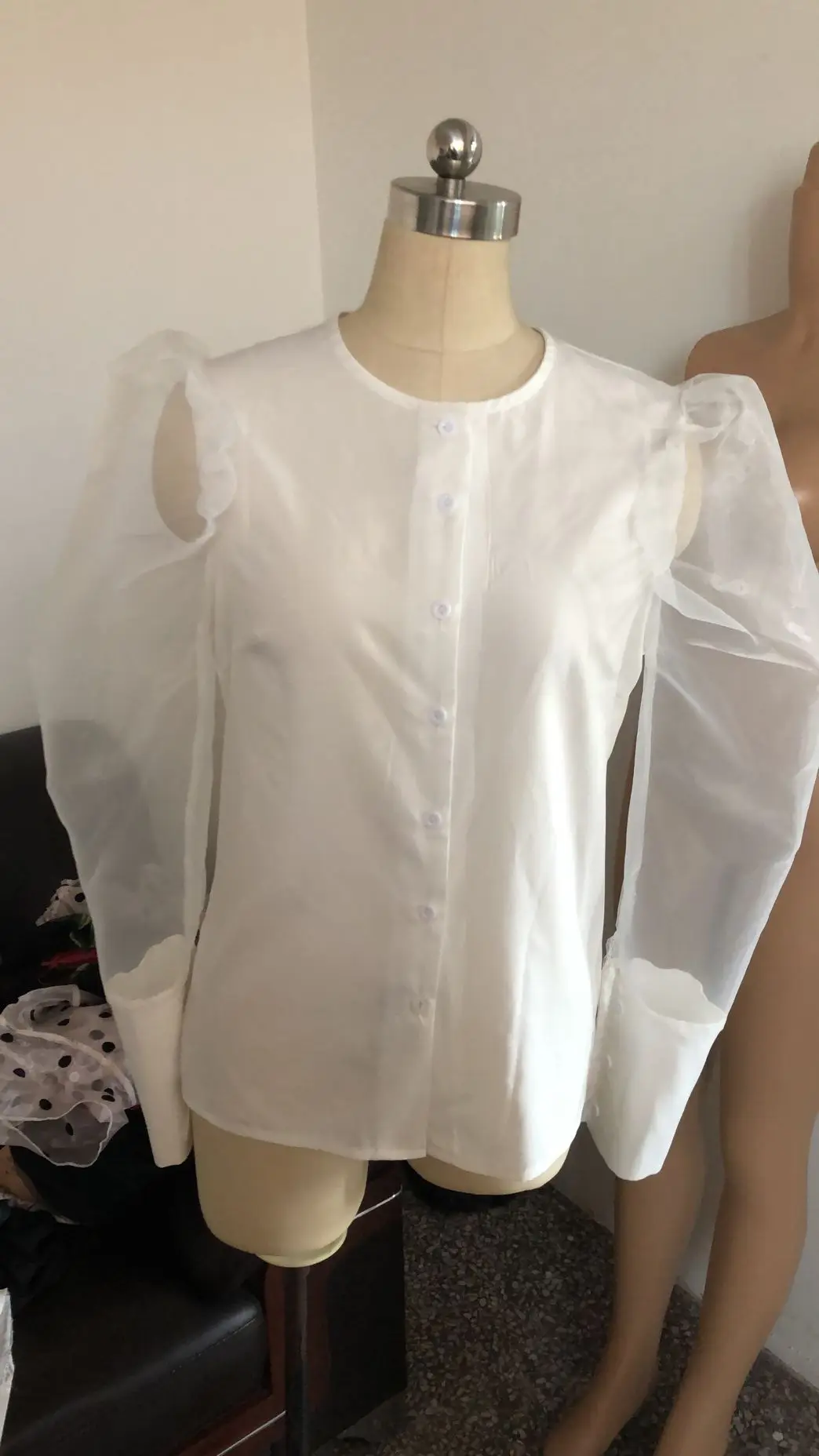 Модная Сексуальная Новая женская блузка с оборками прозрачная длинная прозрачная сетчатая блузка с пышными рукавами и v-образным вырезом Клубные рубашки