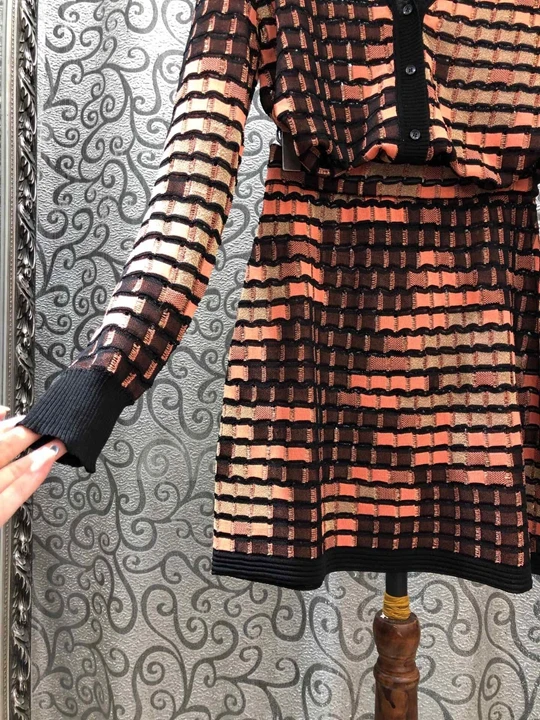 Высококачественные комплекты свитеров осенний повседневный костюм-кардиган женский с люрексовыми нитями вязаный кардиган+ геометрические узоры трикотажная юбка наборы