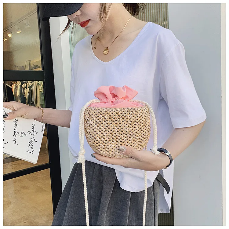 Petit sac bandoulière en osier