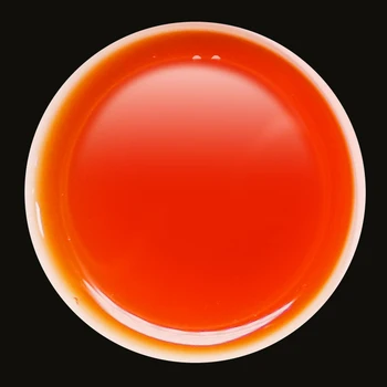 

Spring Tea Mellow Leaf Red Yunnan Fengqing Yunnan Black Tea Super Black Tea Canned Strong Flavor Ceramic Pot 120G Tea