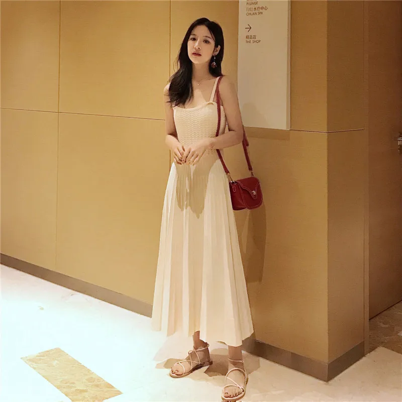 

Photo Shoot Pleated Dress Women's Korean-style Mid-length High-waisted Black with Thin Look Strapped Dress Inc Long Skirts