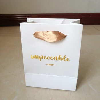 

Custom Luxury Brand Paper Bag with Ribbon Glossy Coated Gift Bags Event Christmas Tiny Gift Packaging Favor for Boutique Wedding