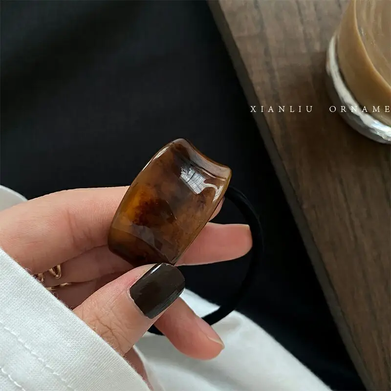 07Brown