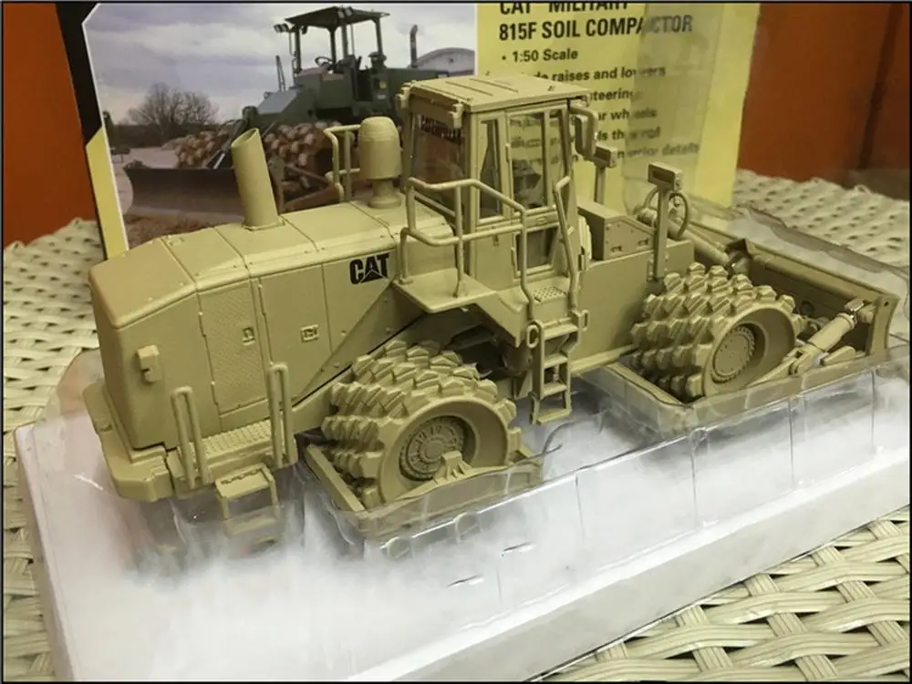 Norscot 1/50 гусеница Кот военный 815F каток литье под давлением#55254