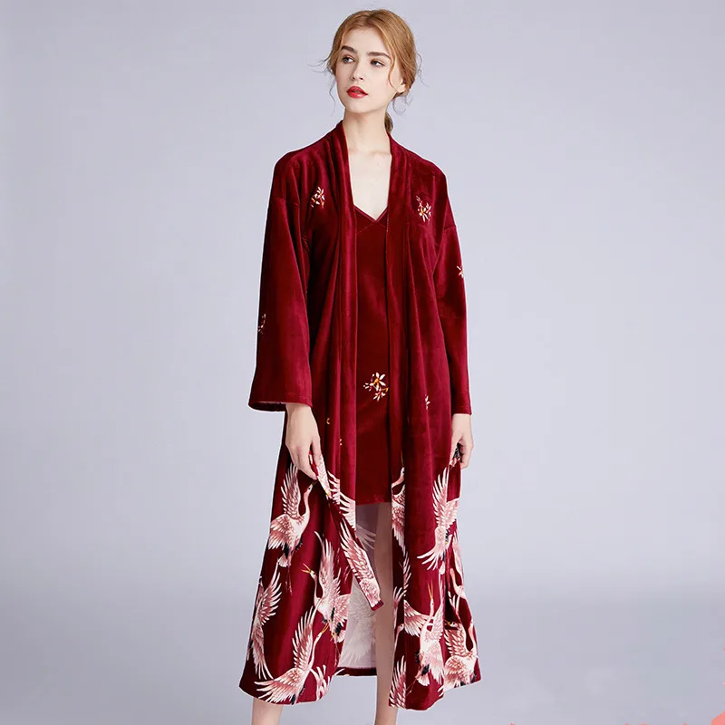 wine red Зимний теплый комплект одежды для сна для женщин, длинный золотой бархатный халат+ юбка с принтом журавля размера плюс, женский халат, комплект ночных рубашек - Цвет: wine red
