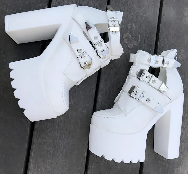 

2020 autumn new crude with super high heel women's shoes British wind thick sole single shoes simple sexy fashion high heels