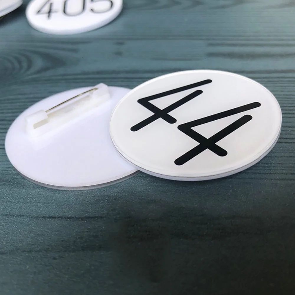 Anime Hunter x Hunter Hisoka Testing Pin Badge Cosplay Kurapika Killua Zoldyck GON·FREECSS Number Brooch Pins Accessories Props
