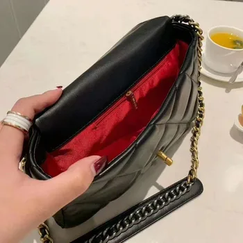 

Women's Luxury Vintage Designer Soft Genuine Leather Quilted Shoulder Bag Metal Button Chain Flap Crossbody Bag Handbag Clutch