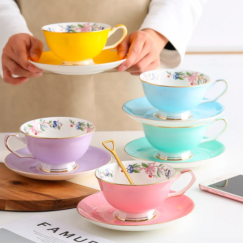 

Continental creative ceramic cup bone china coffee cup family breakfast cup office cup coffee cup dish set coffee cup set