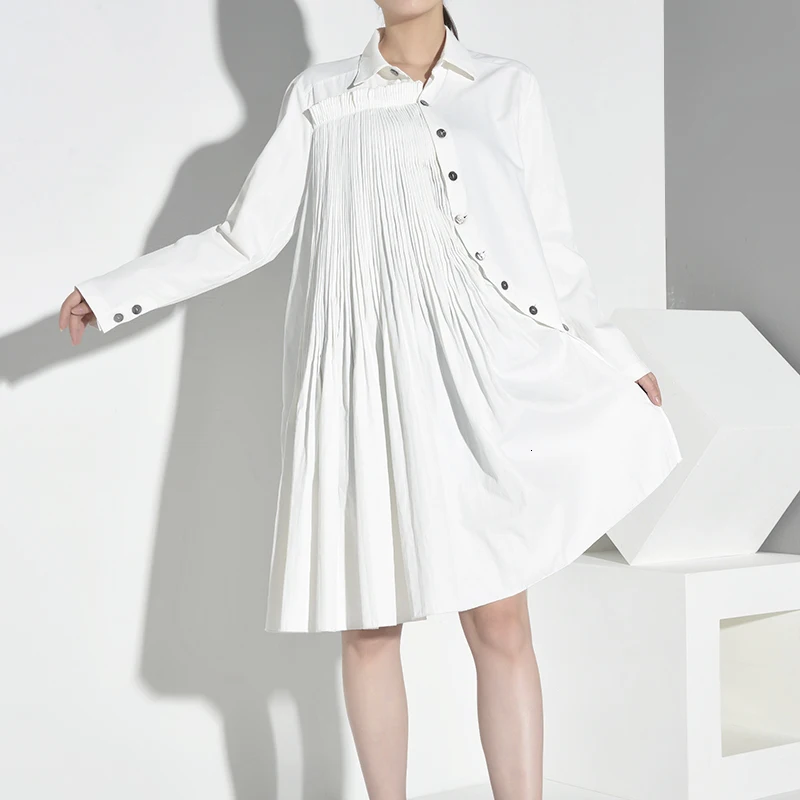 [EAM] Женская плиссированная Асимметричная блузка на косой пуговице с отворотом и длинным рукавом, свободная рубашка с разрезом, модная весенняя Осенняя JZ5300