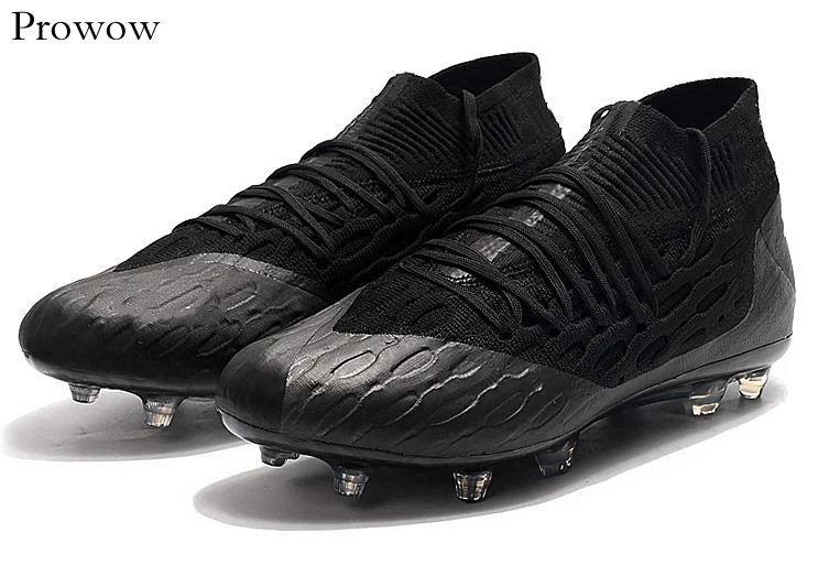 

2020 Outdoor Men Boys Soccer Shoes Football Boots High Ankle Kids Cleats Training Sport Sneakers