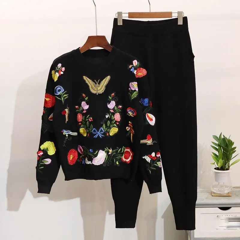 

Luxury Knit 2 Piece Set Elegant Women Tracksuit Embroidery Sweater Pants Suits