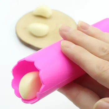 

Silicone Garlic Peeler Peel Easy Useful Kitchen Tools Non-toxic Safety Gadget Garlic Stripper Tube Peeling Garlic Peeling