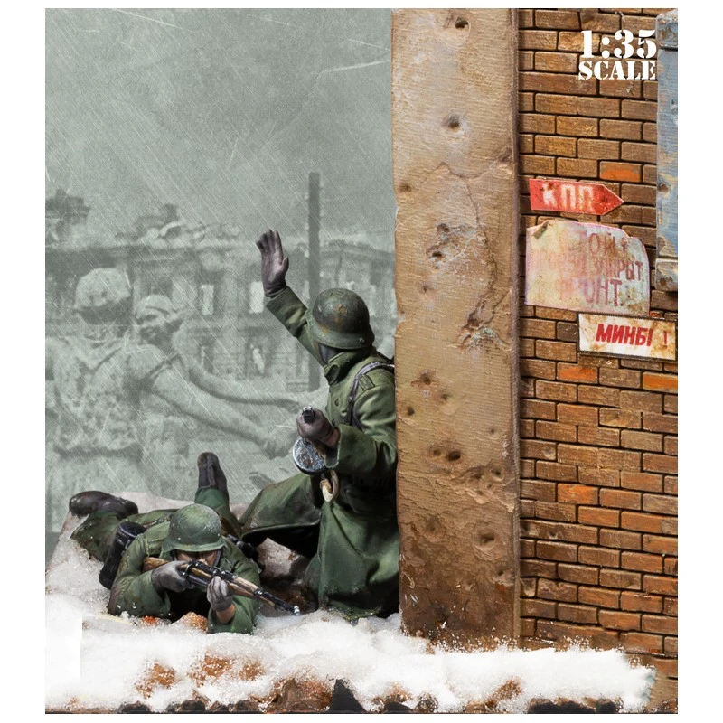1/35 Resin Model Figure GK,World War II military theme (Three people with scenes) Unassembled and unpainted kit 4 1/35 Resin Model Figure GK,World War II military theme (Three people with scenes) Unassembled and unpainted kit 4
