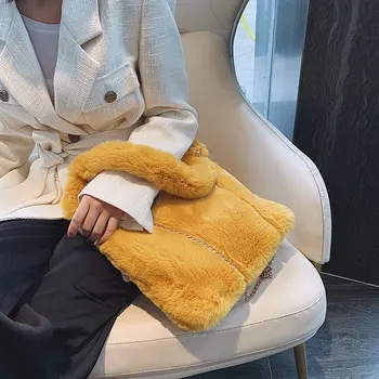

2019 New Women Winter Faux Fur Shoulder Bag Chains Crossbody Bags for Women Teddy Tote Shopping Bag Big Capacity Handbag Purse