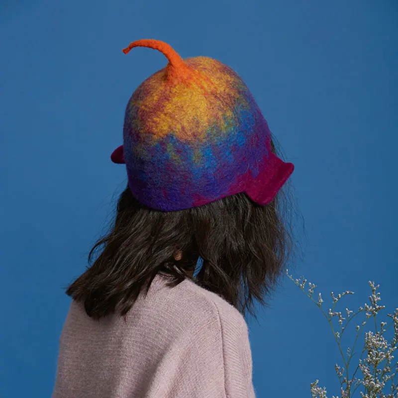 

Funny Rainbow Elf Berets Hats Women Warm Winter Wool Bucket Caps Handmade Vintage Wild Ladies Fedoras Chic Sweet Christmas Caps
