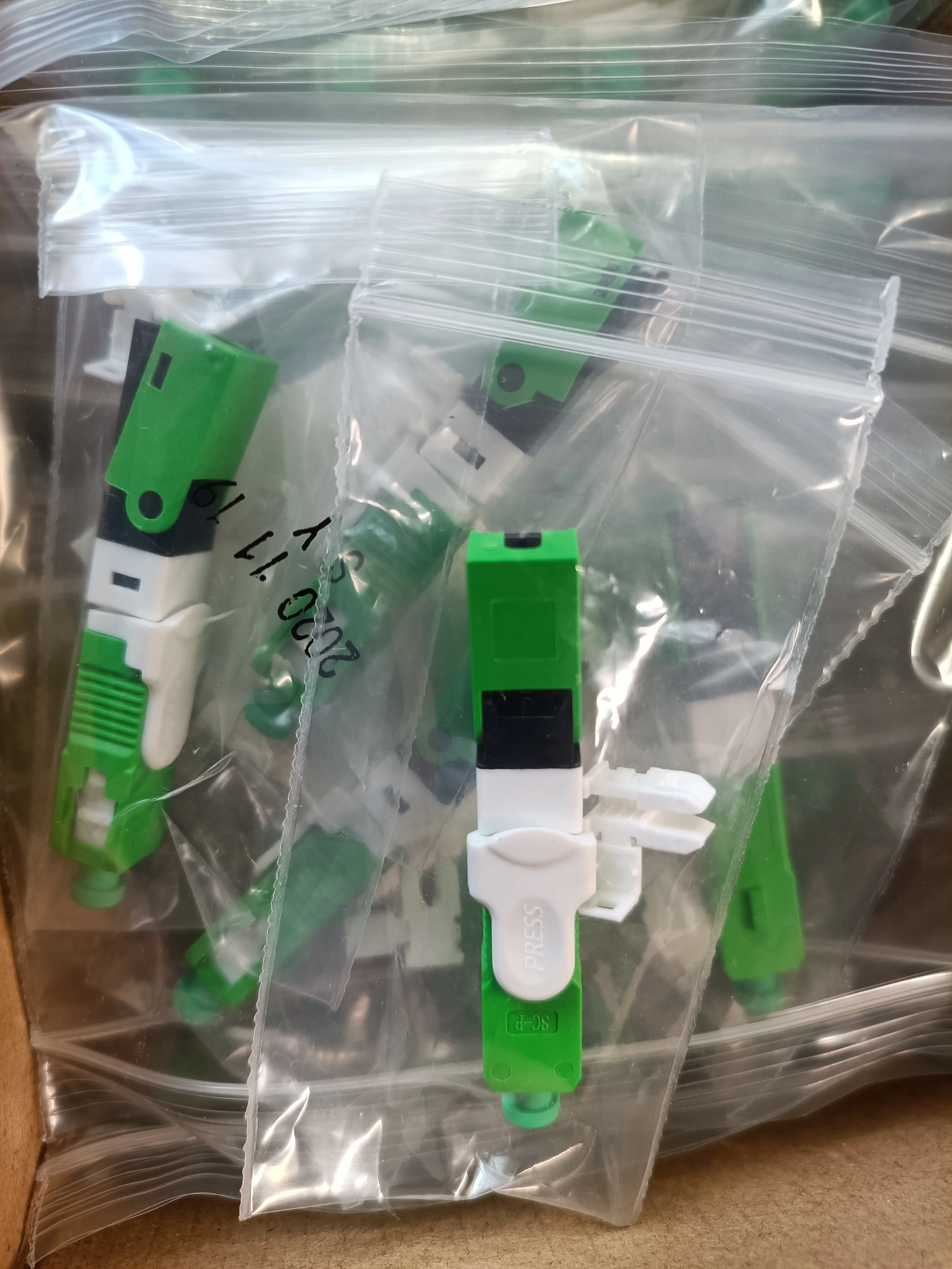 UNIKIT Free shipping FTTH ESC250D SC APC Single-Mode Fiber Optic New Model Optic Fast Connector