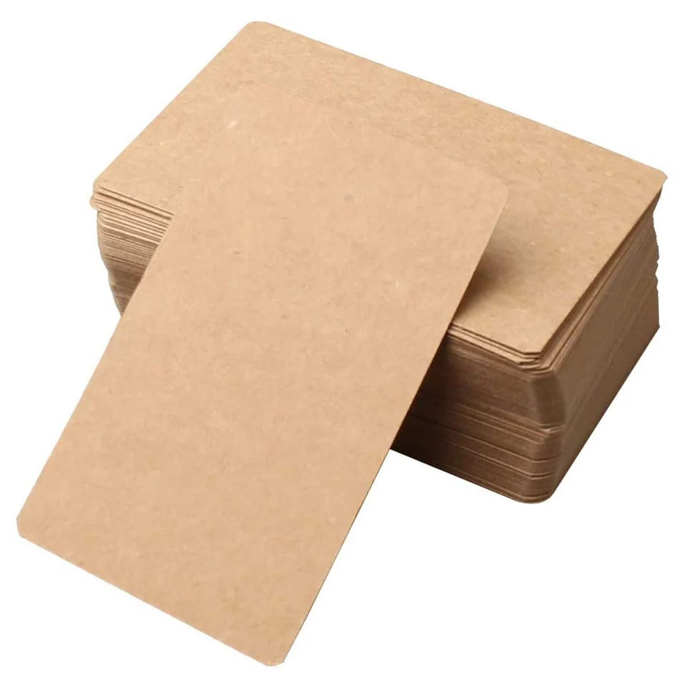 50 piezas 350 gramos de papel Kraft en blanco papel cartulina Tarjeta de cartón de la tarjeta de regalo DIY de papelería