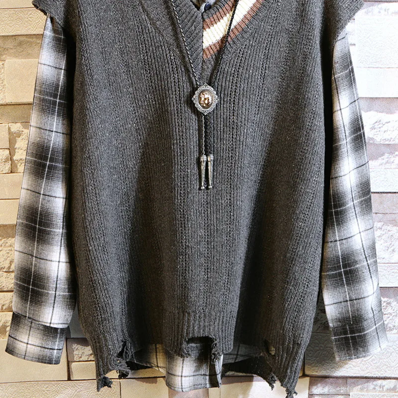 Autumn Vest Sweater Men Fashion Contrast Color Casual V-neck Sweater Pullover Men Wild Loose Sweter Vest Male Clothes M-5XL Autumn Vest Sweater Men Fashion Contrast Color Casual V-neck Sweater Pullover Men Wild Loose Sweter Vest Male Clothes M-5XL
