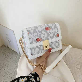 

2020 Summer New Small Square Bag Casual Strawberry Print Shoulder Messenger Bag Chain Female Bag