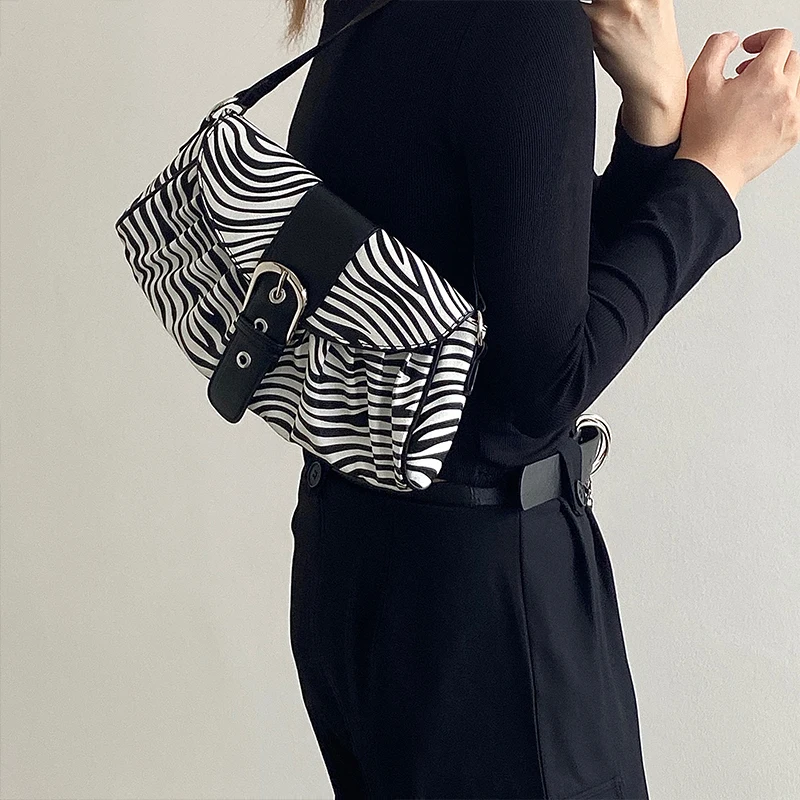 

Vintage Zebra Pattern Female Baguette Handbags Luxury Design Women Hobos Shoulder Messenger Bag Elegant Ladies Underarm Bags