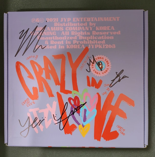 ITZY [CHECKMATE] All Member Autographed Signed Album