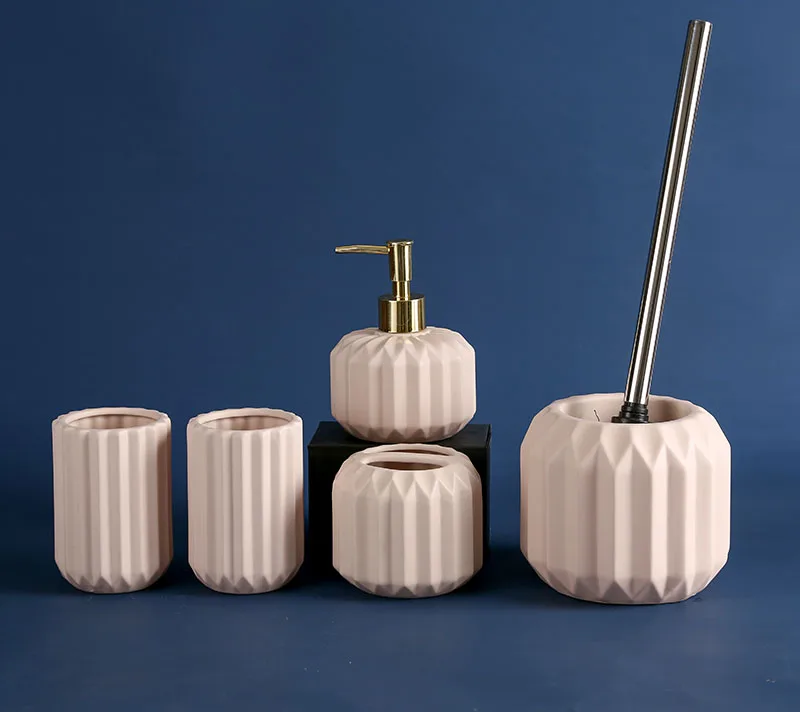 White Tray Ceramic Soap Box Sanitary Ware Set 4 Sets / 5 Sets of Bathroom Supplies Bathroom Set Soap Holder Set - Color: 36.9