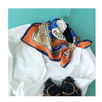 

2020 Small Square Hijab Neck Scarf Women 100% Real Silk Scarves Print Neckerchief Bandana Female Foulard Office Lady Wraps