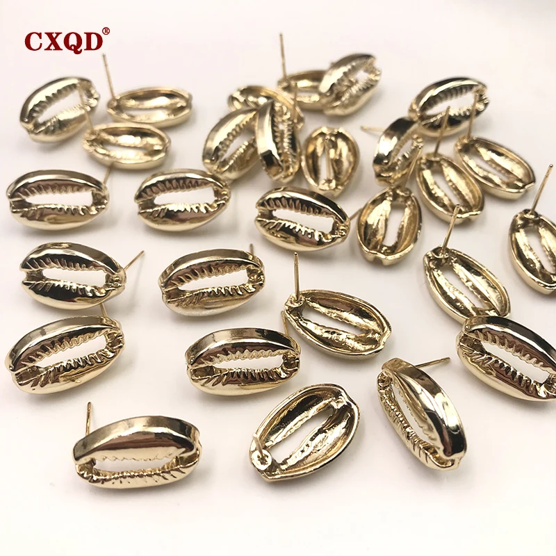 

CXQD Women Personality Gold Shell Stud Earrings Beach Accessories Charm Party Wedding Jewelry Gift