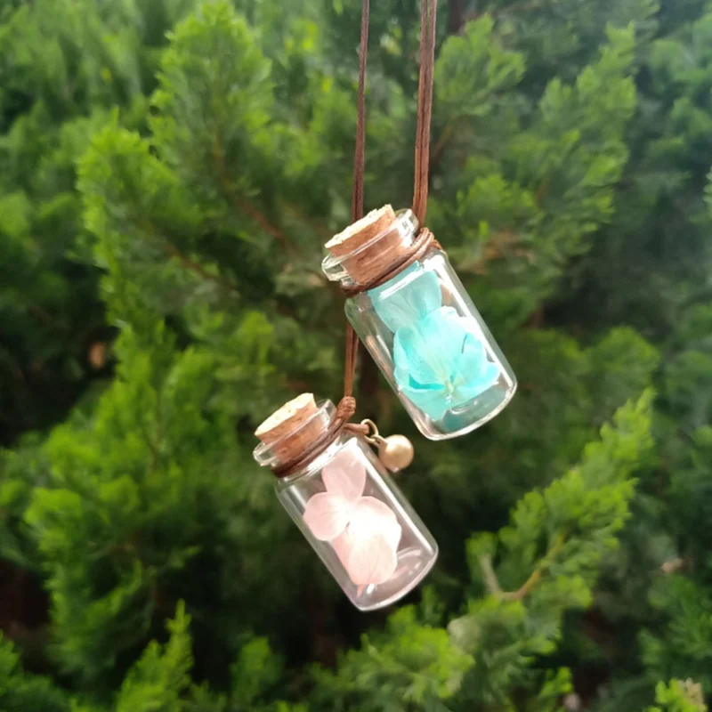 Car Perfume Bottle Air Freshener for Essential Oils Auto Ornament Perfume Pendant Empty Hanging Bottle Car Pendant