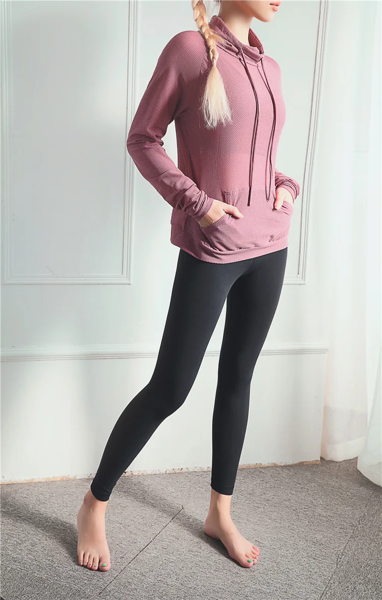 11931411164_864375488